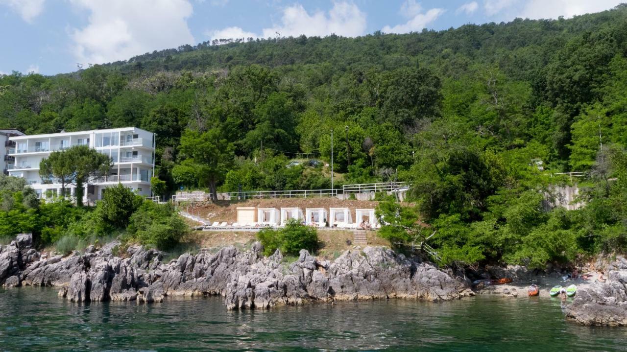 Boutique Hotel Acacia Lovran Buitenkant foto